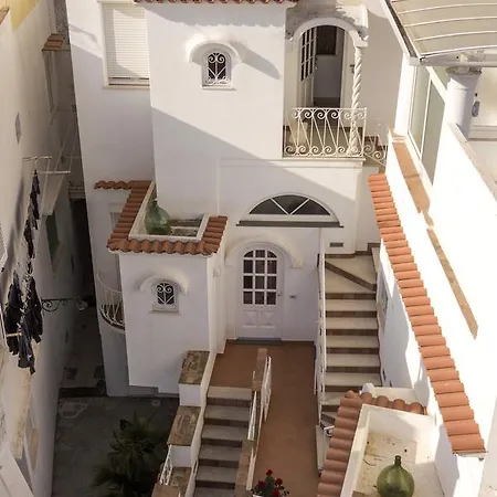 Casa de hóspedes To Be 2*